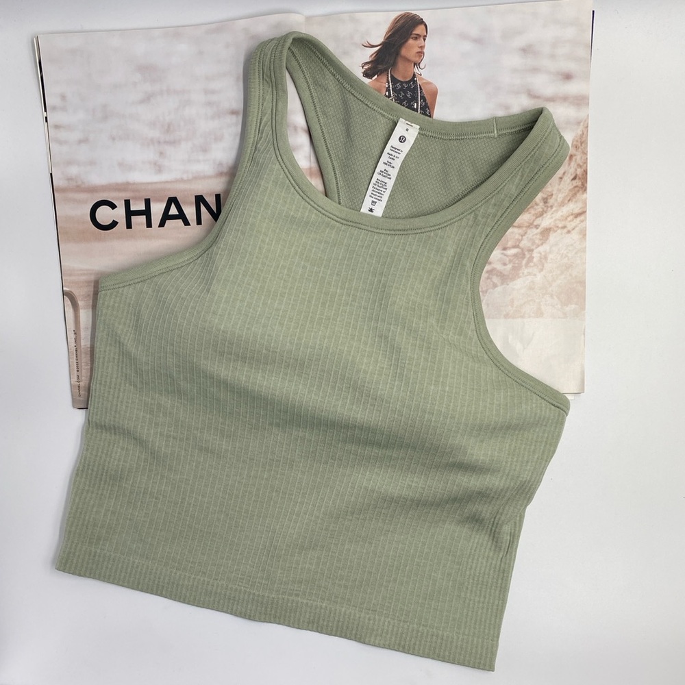 Lululemon ebb to Street Cropped Racerback Tank TopLight Support, B/C Cup